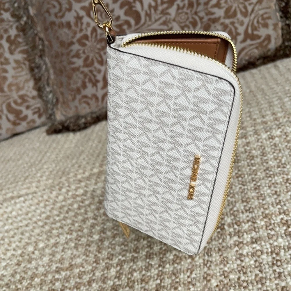 Michael Kors Jet Set Travel LG Flat MF Phone Case
